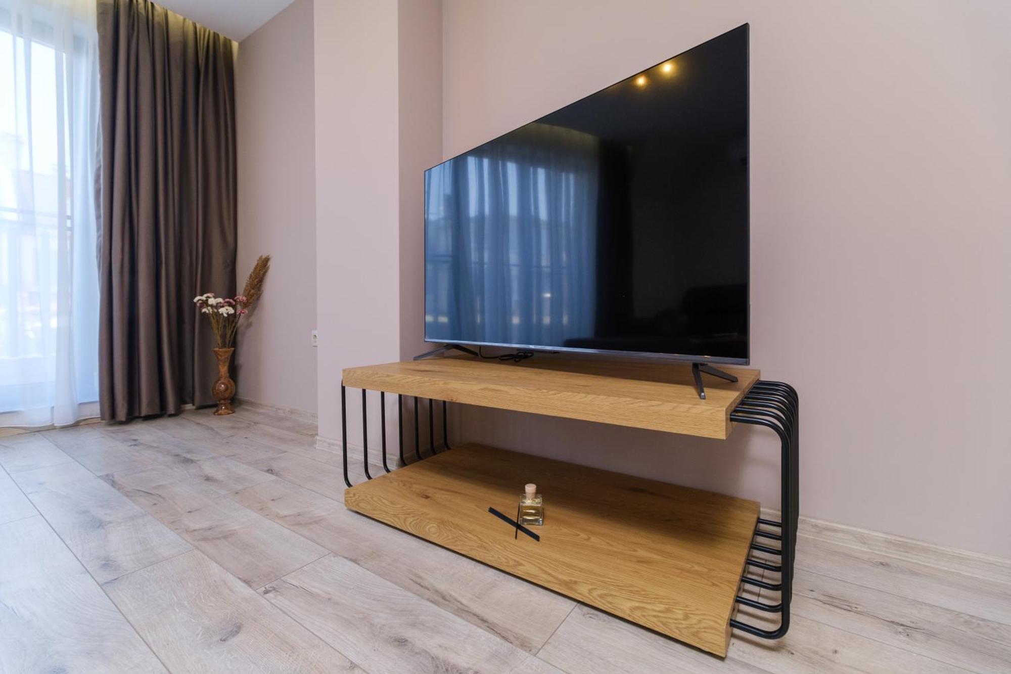 Ldv 13 Apartments Free Private Parking Пловдив Экстерьер фото