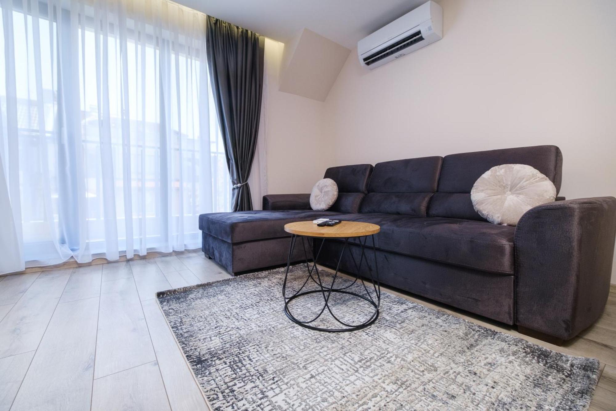 Ldv 13 Apartments Free Private Parking Пловдив Экстерьер фото